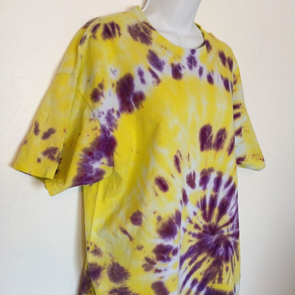 Yellow and Purple Tie Dye T Shirt with Swirl Pattern Unisex Adult Size XL - Picture 4 of 15
